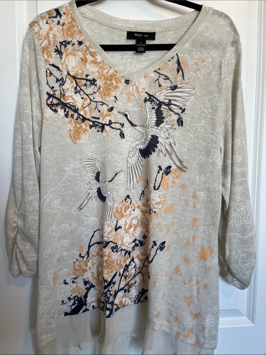 Style & Co. Tops - Style & Co. Beige Floral & Crane V-Neck Tunic with Navy Accents